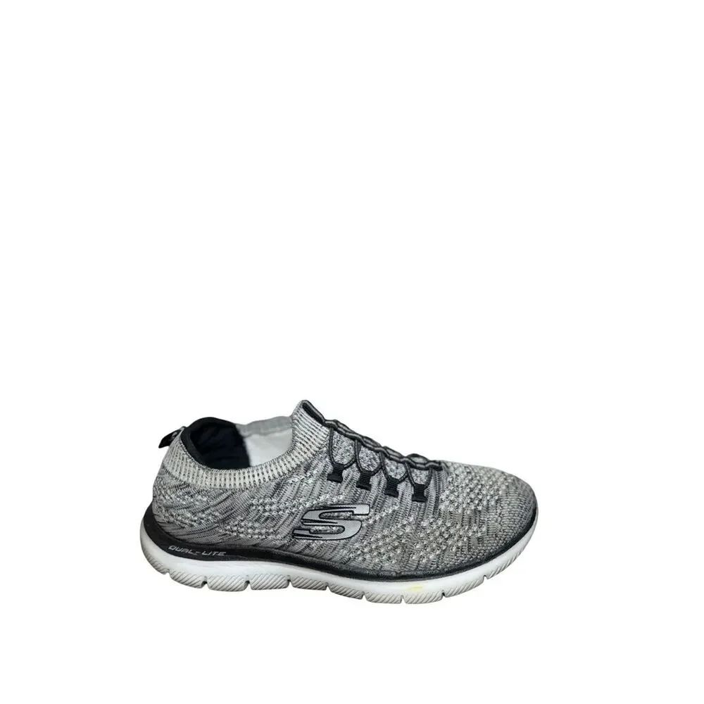 Skechers women’s Gray Knit Slip-On Sneaker size 8.5